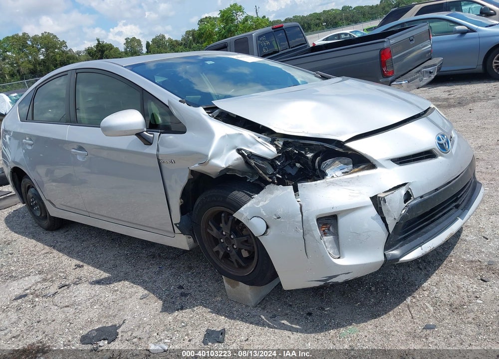 2013 TOYOTA PRIUS TWO VIN: JTDKN3DU5D5608923