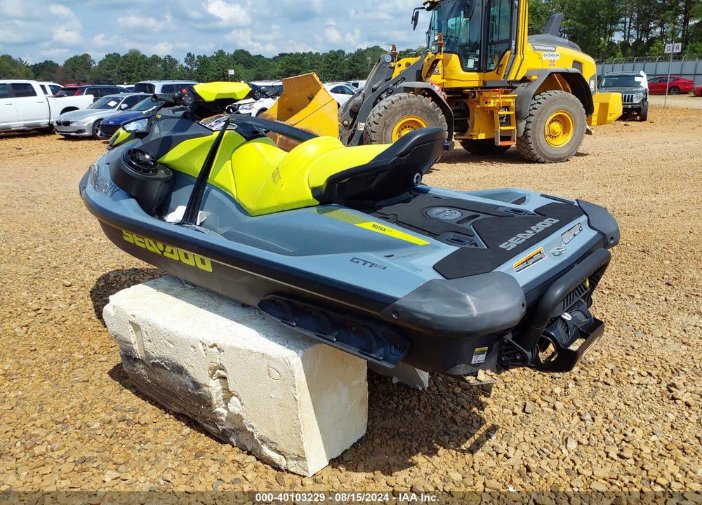 2021 SEA DOO JET-PUMP VIN: YDV12827J021