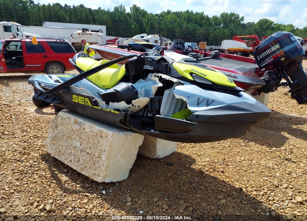 2021 SEA DOO JET-PUMP VIN: YDV12827J021
