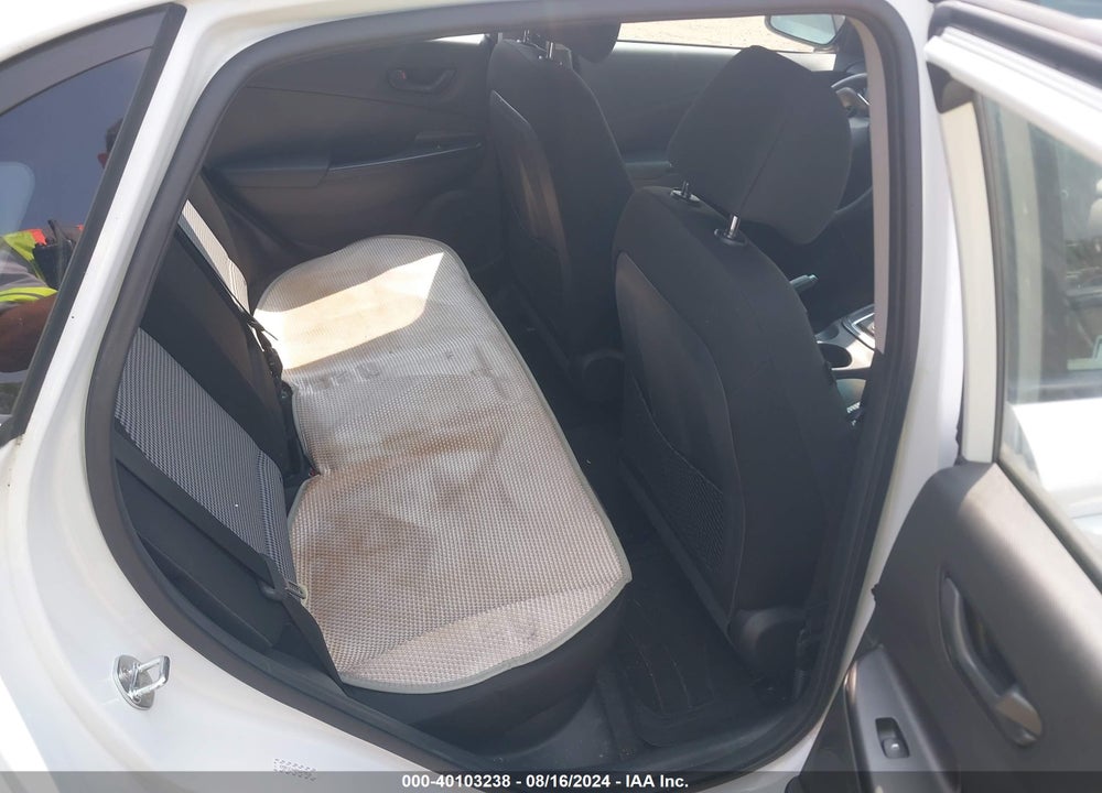 2021 HYUNDAI KONA SE VIN: KM8K1CAA0MU678532