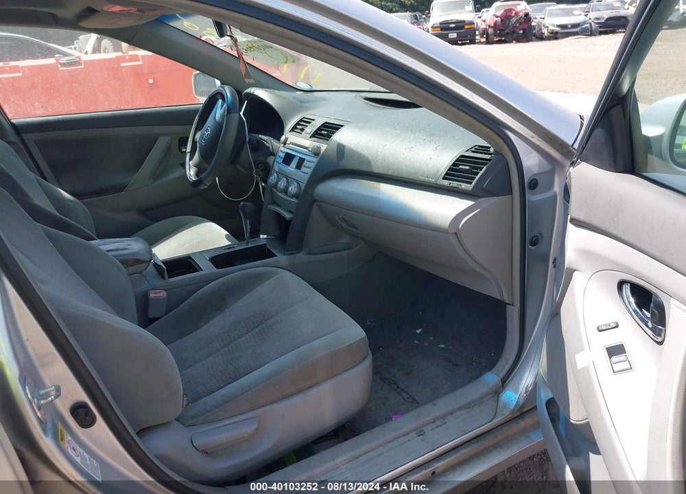 2011 TOYOTA CAMRY LE VIN: 4T1BF3EK7BU744561