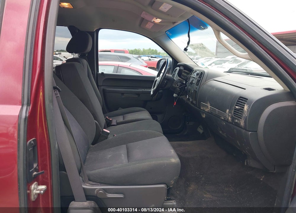 2013 CHEVROLET SILVERADO 1500 LT VIN: 1GCRKSE72DZ155492