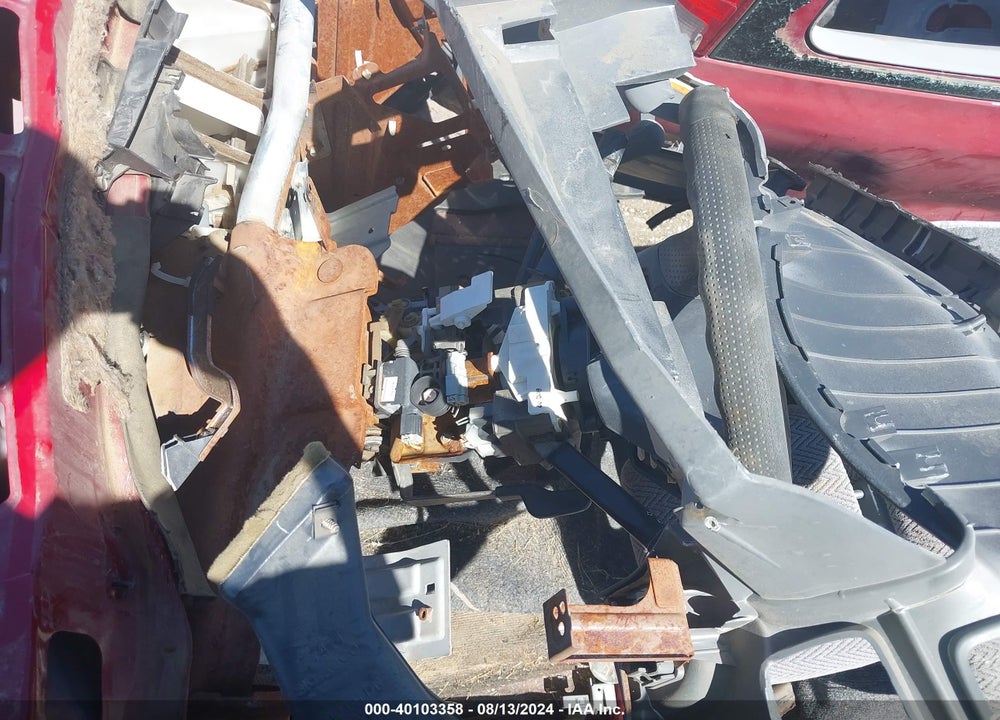 1998 HONDA CR-V LX VIN: JHLRD2840WC016983