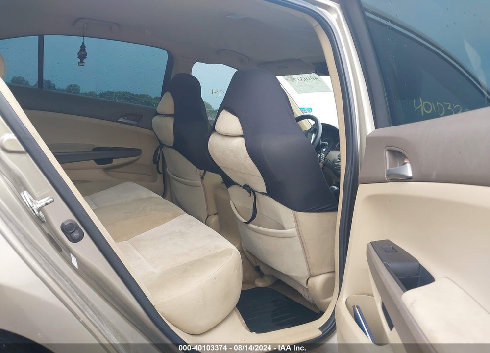 2010 HONDA ACCORD 2.4 LX VIN: 1HGCP2F33AA059952