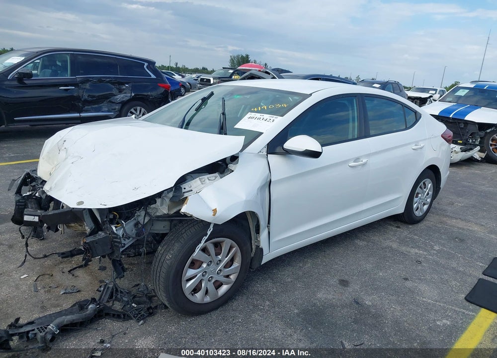 2020 HYUNDAI ELANTRA SE VIN: 5NPD74LF1LH561058