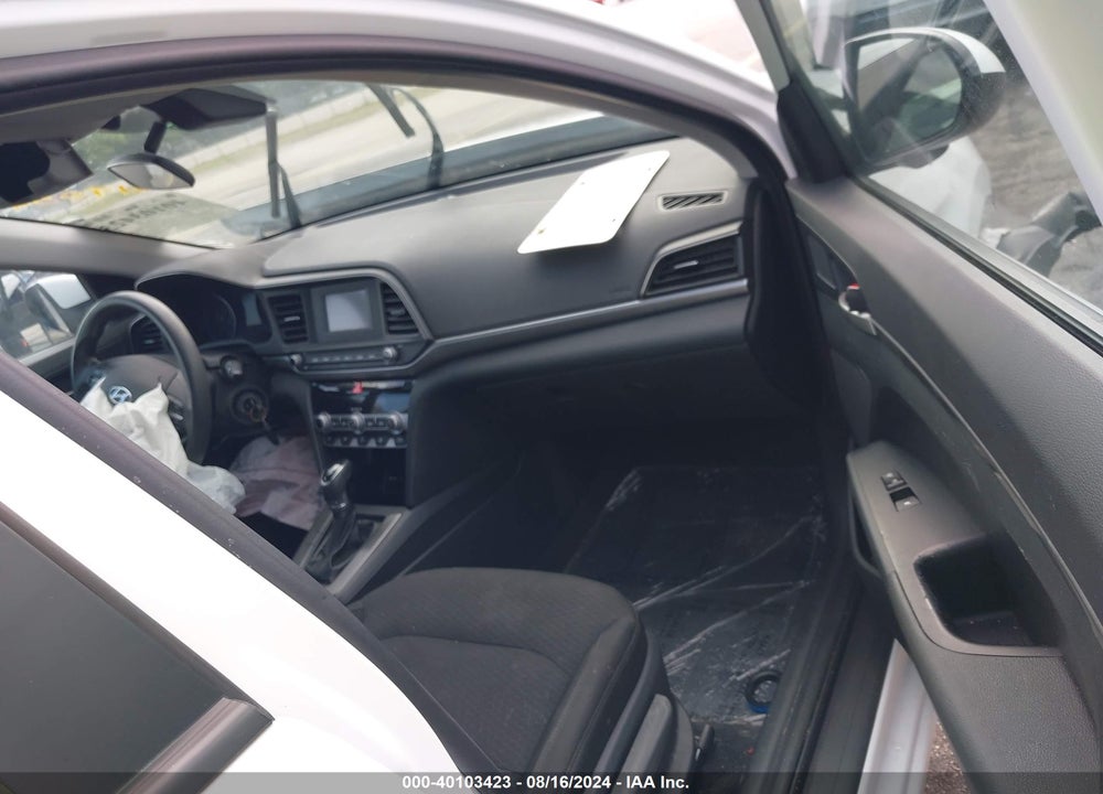 2020 HYUNDAI ELANTRA SE VIN: 5NPD74LF1LH561058