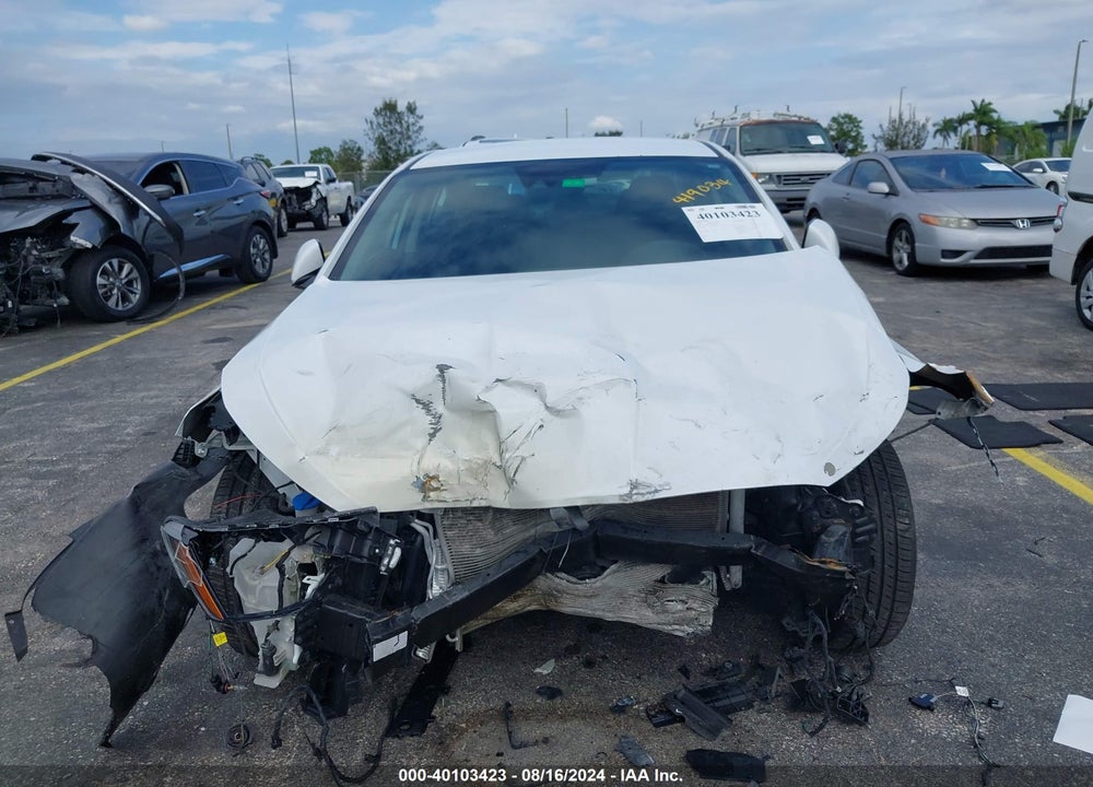 2020 HYUNDAI ELANTRA SE VIN: 5NPD74LF1LH561058