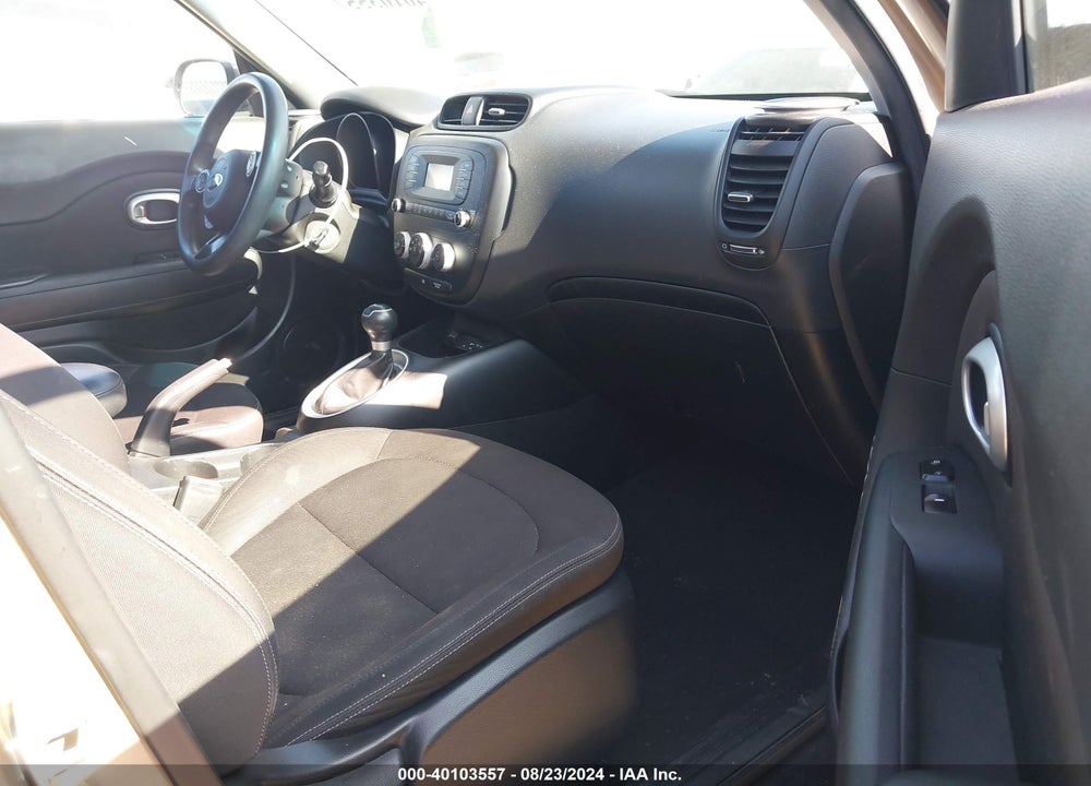 2016 KIA SOUL VIN: KNDJN2A2XG7290850