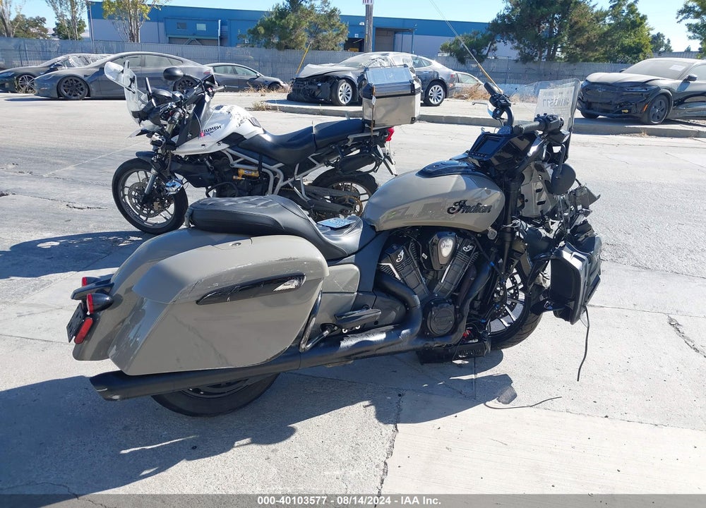 2023 INDIAN MOTORCYCLE CO. PURSUIT DARK HORSE WITH PREMIUM PACKAGE VIN: 56KLDFRR4P3413516