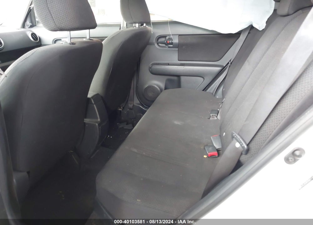 2010 SCION XB VIN: JTLZE4FE5A1114854