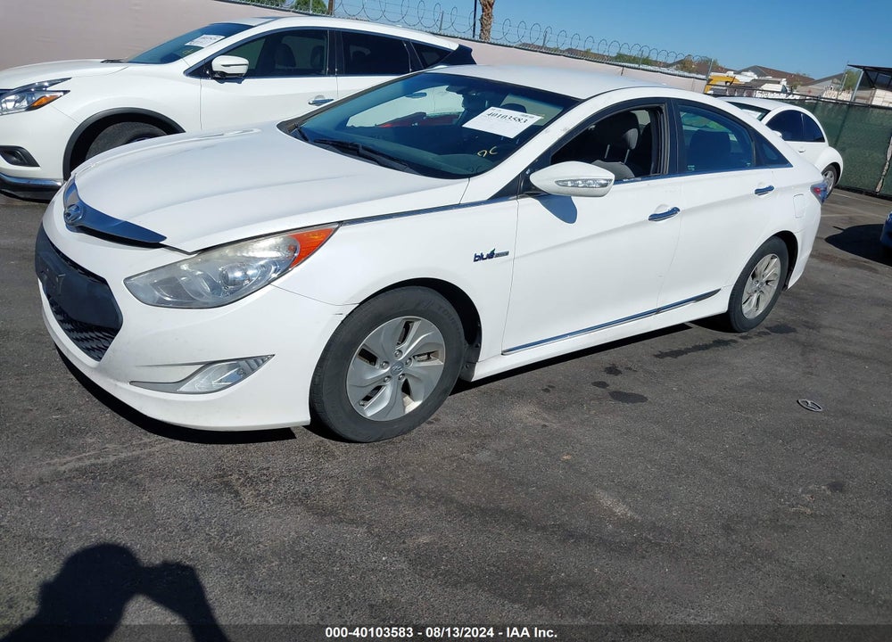 2014 HYUNDAI SONATA HYBRID VIN: KMHEC4A44EA116434