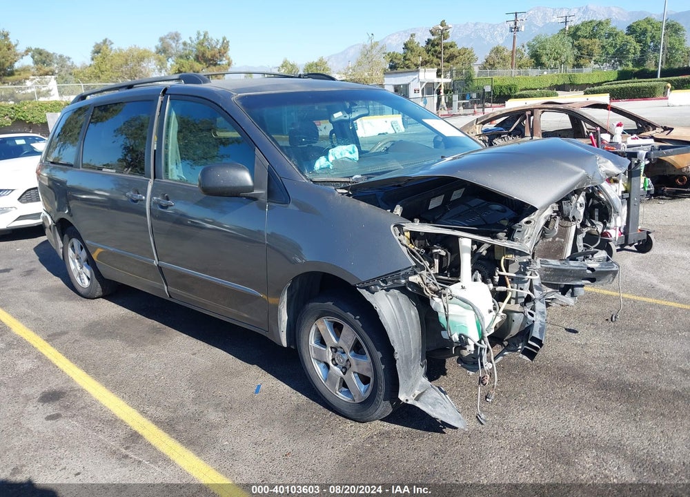 2004 TOYOTA SIENNA LE VIN: 5TDZA23C24S076277