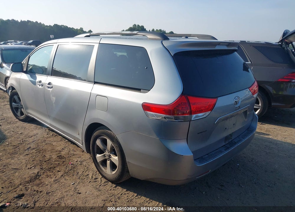 2011 TOYOTA SIENNA LE V6 VIN: 5TDKK3DCXBS049392
