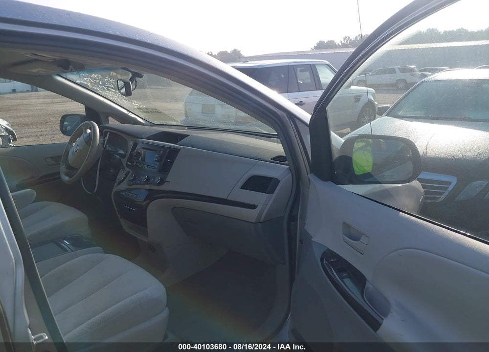 2011 TOYOTA SIENNA LE V6 VIN: 5TDKK3DCXBS049392