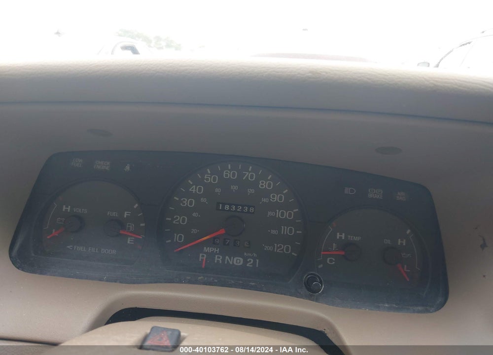 2005 MERCURY GRAND MARQUIS LS/LSE VIN: 2MEFM75W05X659126