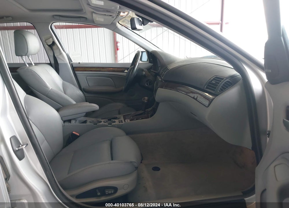 2004 BMW 325I VIN: WBAAZ33464KP89174