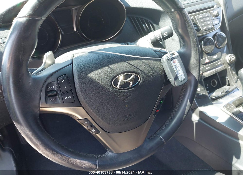 2015 HYUNDAI GENESIS 3.8 BASE VIN: KMHHU6KJ9FU122465