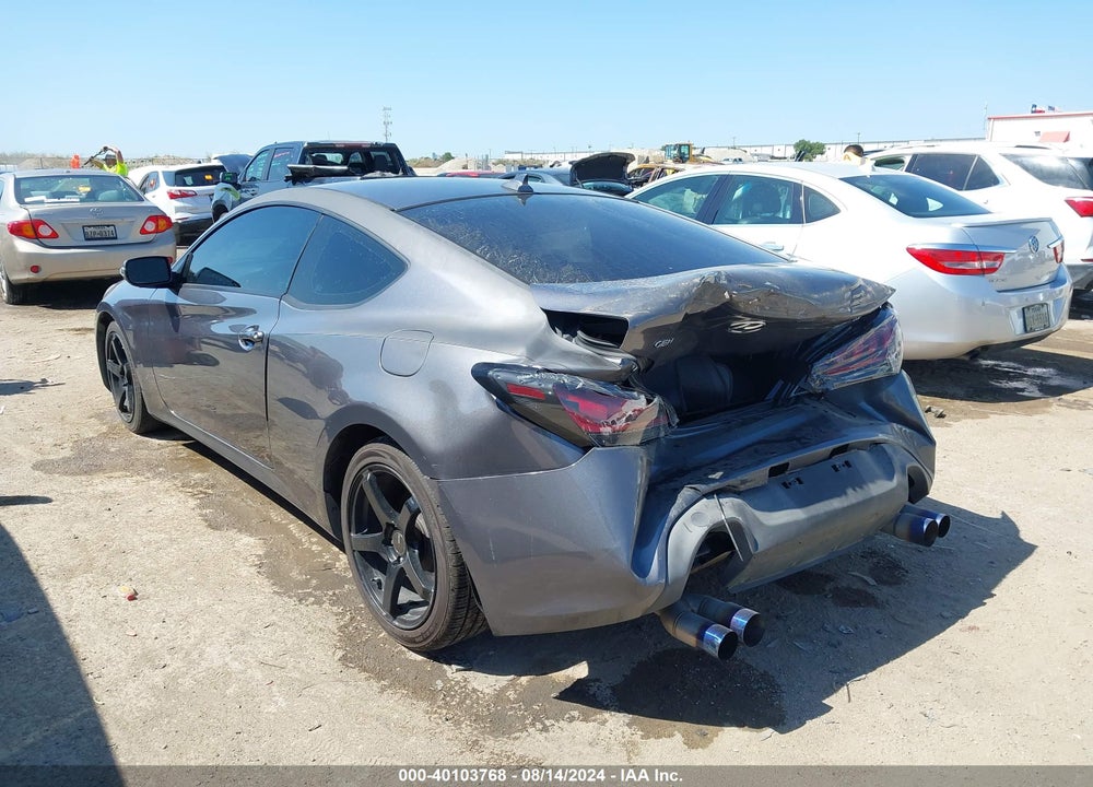 2015 HYUNDAI GENESIS 3.8 BASE VIN: KMHHU6KJ9FU122465