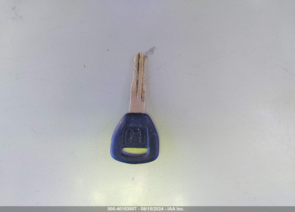 2002 HONDA ACCORD 3.0 EX VIN: 1HGCG22532A025227