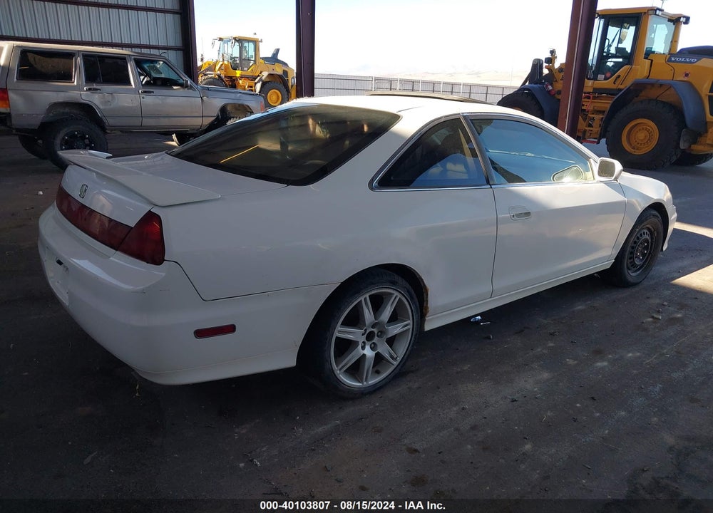 2002 HONDA ACCORD 3.0 EX VIN: 1HGCG22532A025227