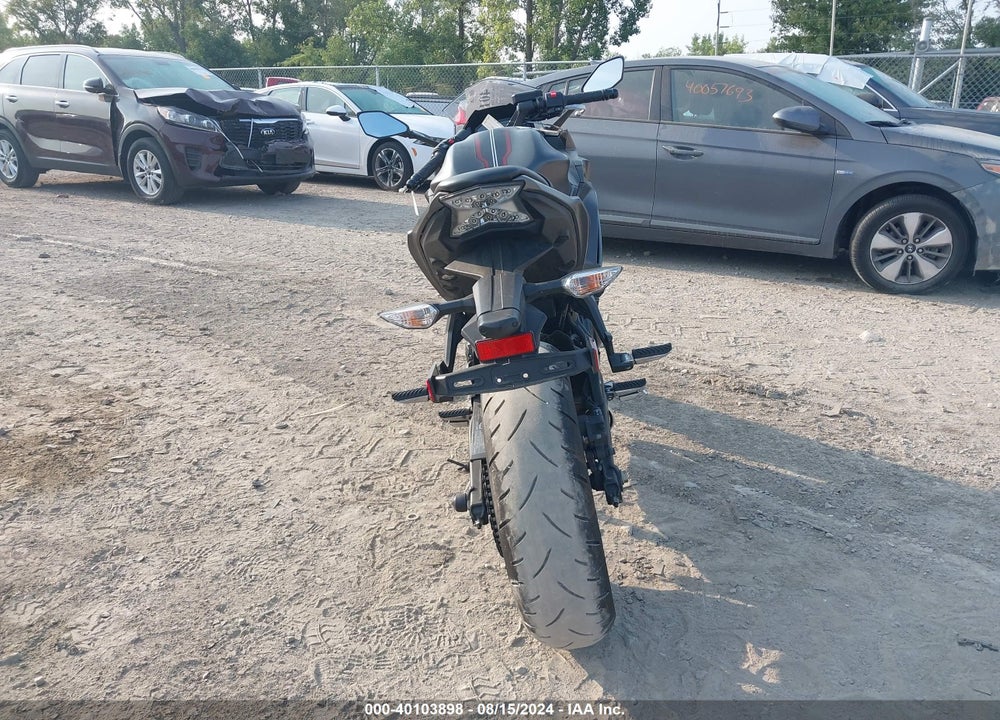2022 KAWASAKI EX650 VIN: ML5EXEN12NDA49729