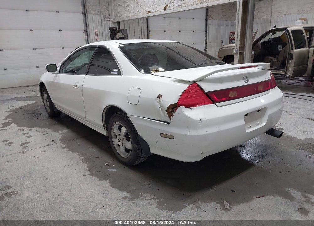 2002 HONDA ACCORD 2.3 EX VIN: 1HGCG32592A025464
