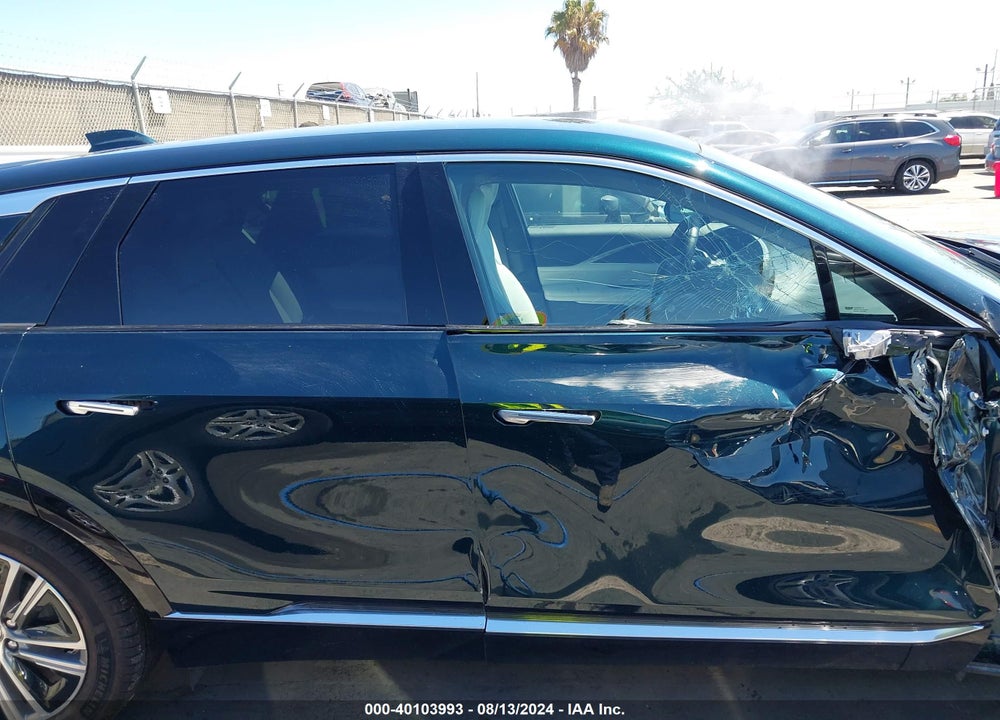 2024 CADILLAC LYRIQ LUXURY W/1SD VIN: 1GYKPRRK3RZ111061