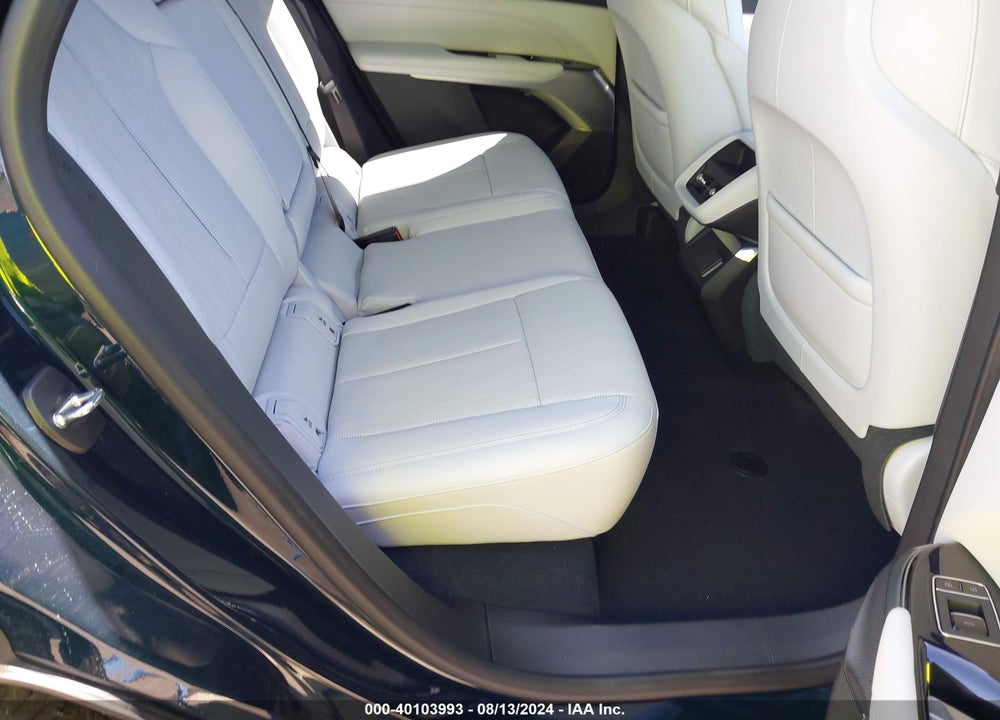 2024 CADILLAC LYRIQ LUXURY W/1SD VIN: 1GYKPRRK3RZ111061
