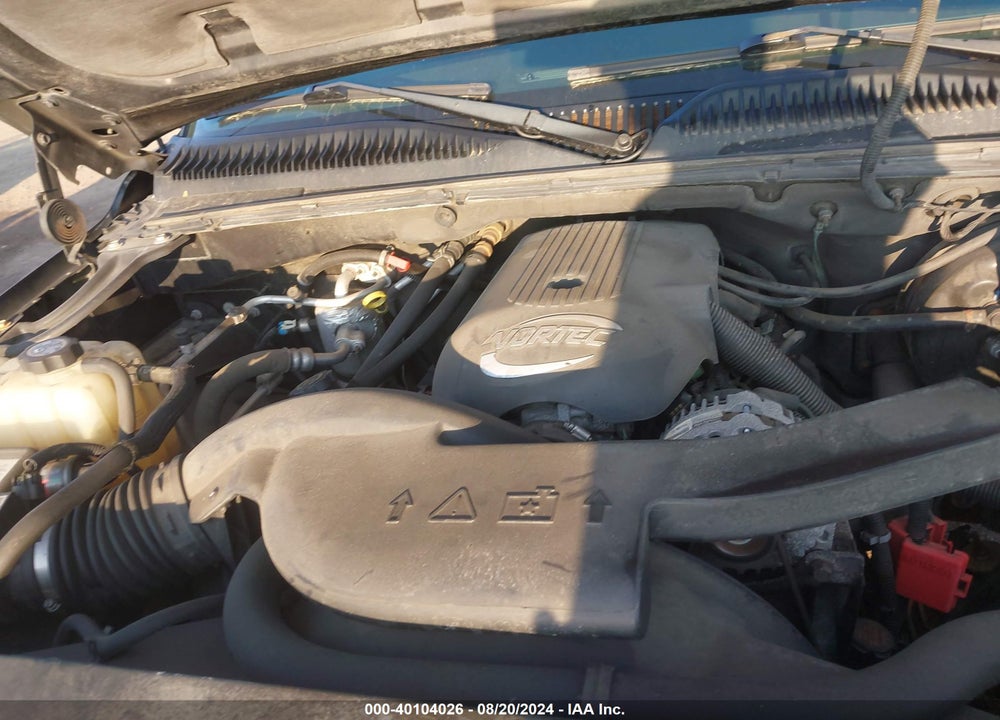 2002 CHEVROLET TAHOE LT VIN: 1GNEC13T02J318584