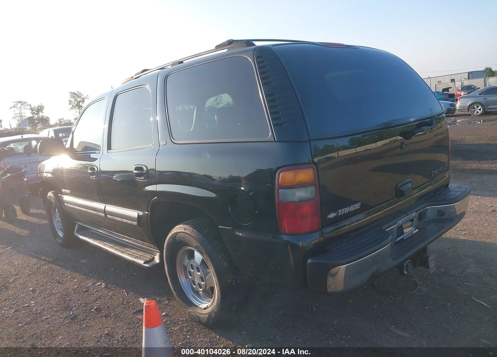 2002 CHEVROLET TAHOE LT VIN: 1GNEC13T02J318584