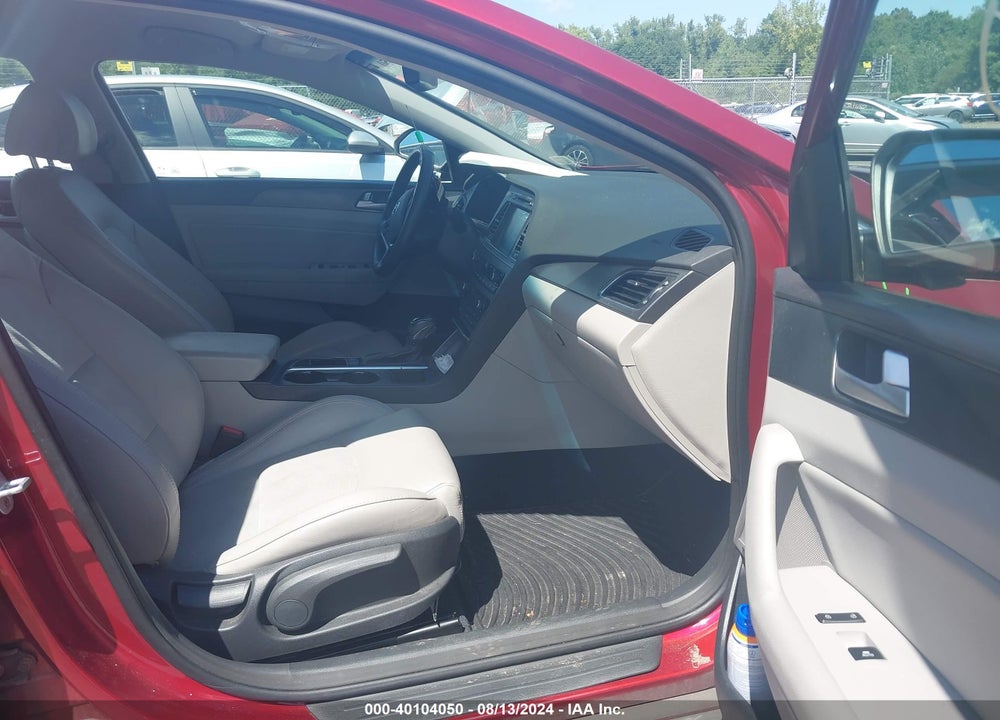 2015 HYUNDAI SONATA SPORT VIN: 5NPE34AF7FH077533