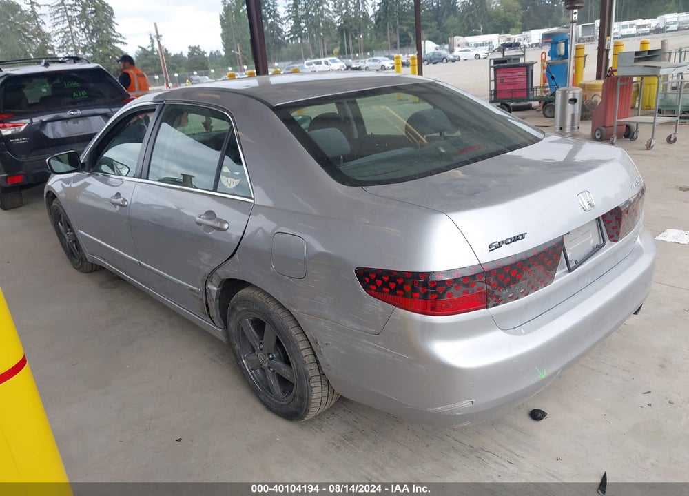2005 HONDA ACCORD 2.4 EX VIN: JHMCM56765C006148