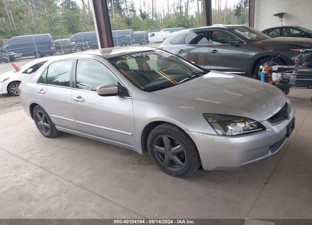 2005 HONDA ACCORD 2.4 EX VIN: JHMCM56765C006148