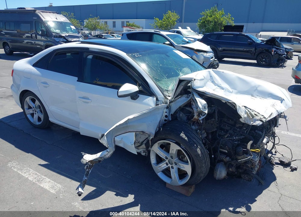2018 AUDI A3 VIN: WAUAUGFF1J1091883