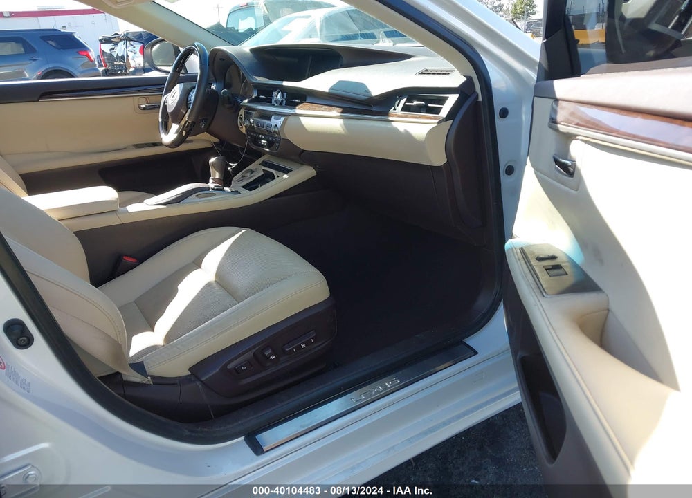 2018 LEXUS ES 350 VIN: 58ABK1GG7JU105886