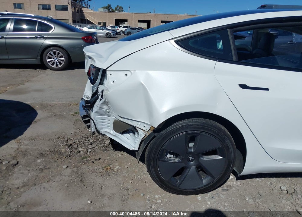 2021 TESLA MODEL 3 STANDARD RANGE PLUS REAR-WHEEL DRIVE VIN: 5YJ3E1EA9MF939581