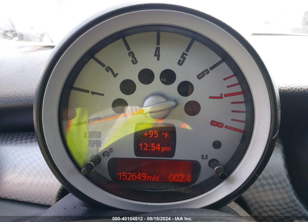 2009 MINI COOPER S VIN: WMWMF73559TT99013