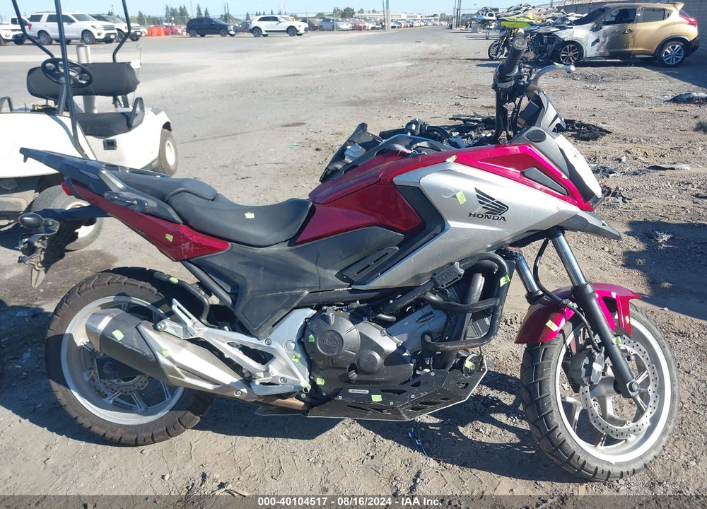 2018 HONDA NC750 X VIN: JH2RC9010JK000072
