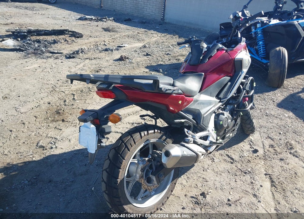 2018 HONDA NC750 X VIN: JH2RC9010JK000072
