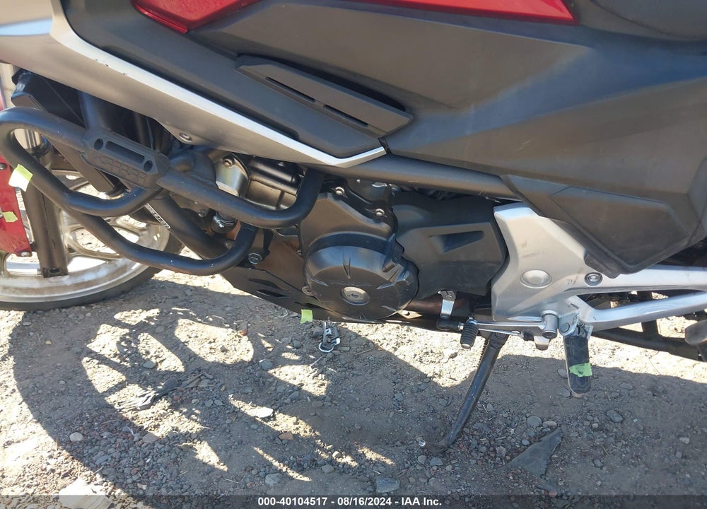 2018 HONDA NC750 X VIN: JH2RC9010JK000072