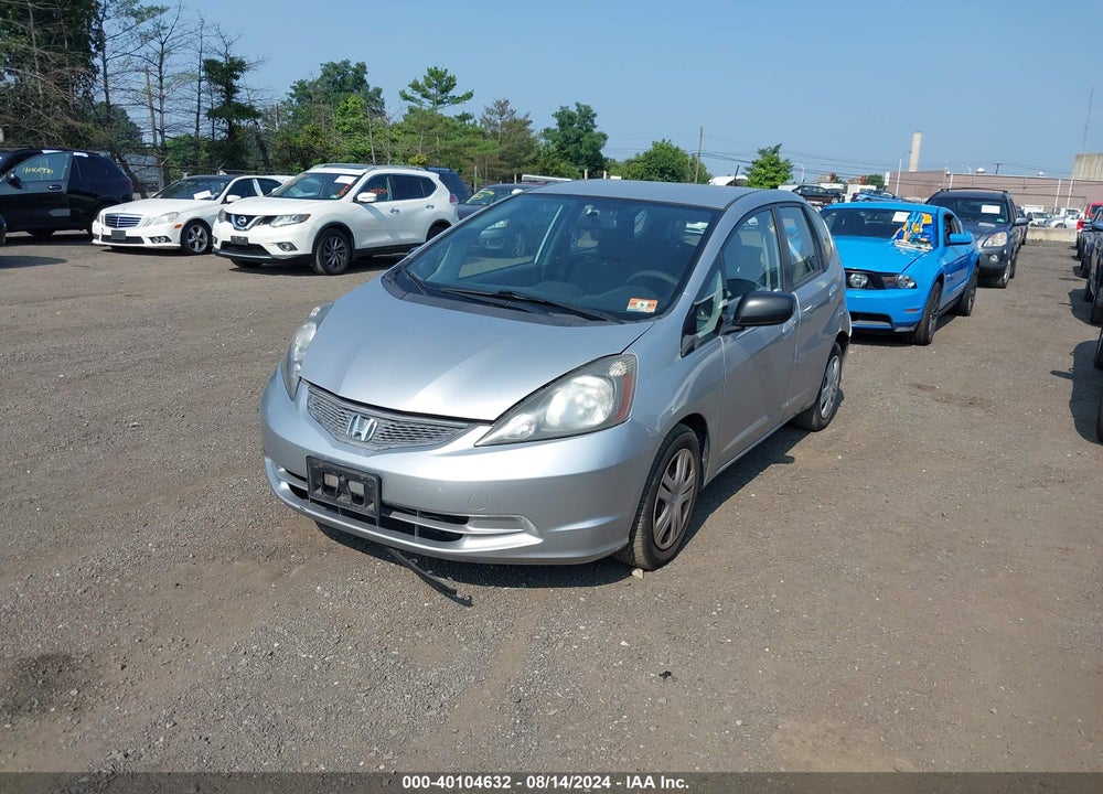 2011 HONDA FIT VIN: JHMGE8H37BC012577