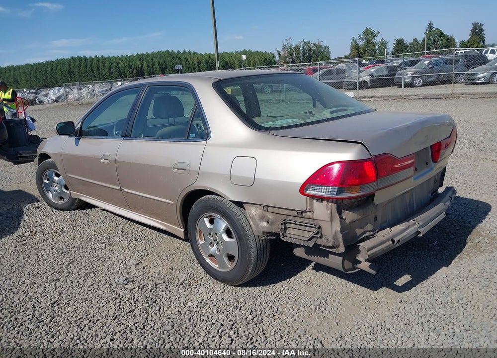 2002 HONDA ACCORD 3.0 EX VIN: 1HGCG16572A010492