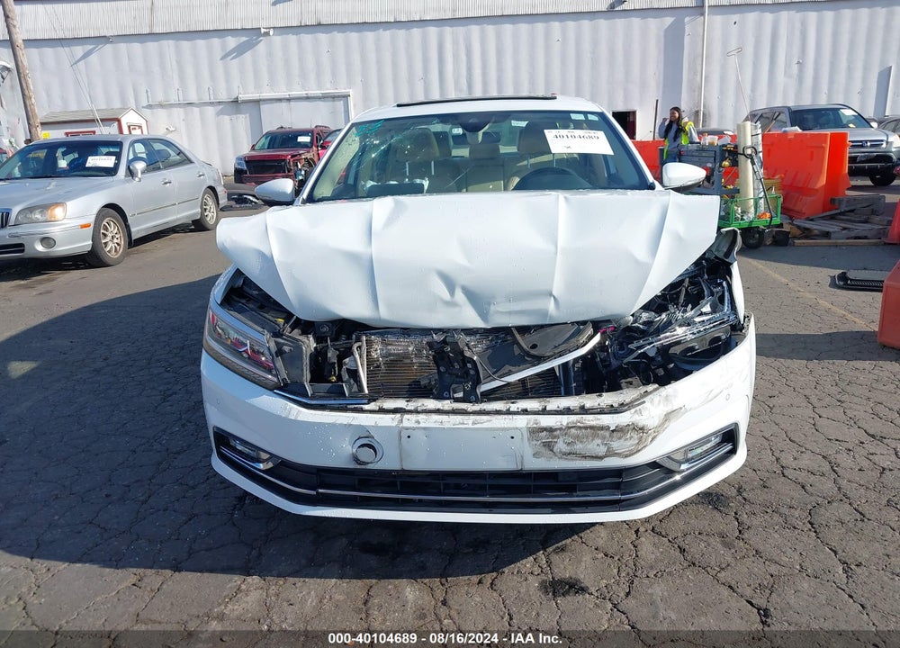 2017 VOLKSWAGEN PASSAT 1.8T SEL PREMIUM VIN: 1VWCT7A32HC056583