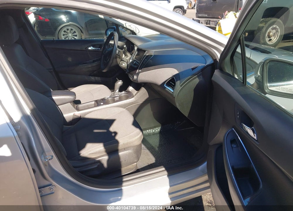 2019 CHEVROLET CRUZE LT VIN: 1G1BE5SM6K7144291