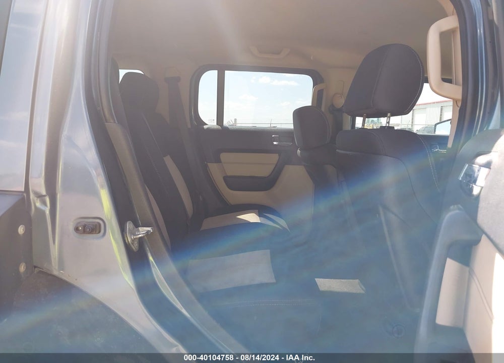 2007 HUMMER H3 SUV VIN: 5GTDN13E178155998