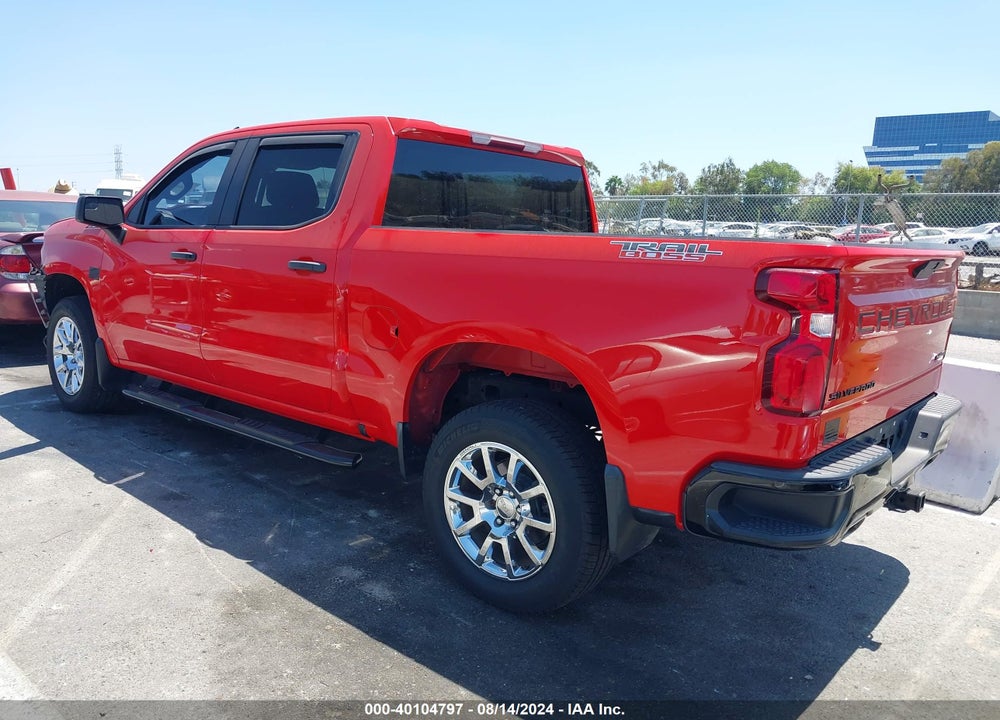 2021 CHEVROLET SILVERADO 1500 4WD SHORT BED CUSTOM TRAIL BOSS VIN: 3GCPYCEF1MG137049