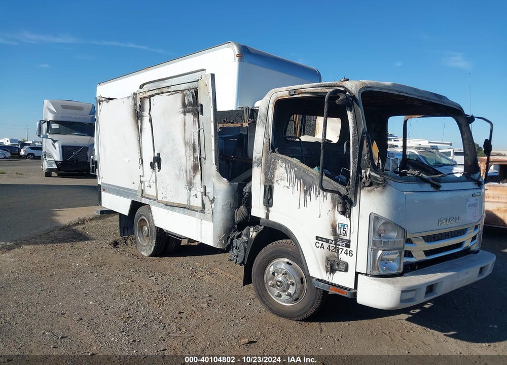 2018 ISUZU NPR VIN: 54DB4W1B8JS801082