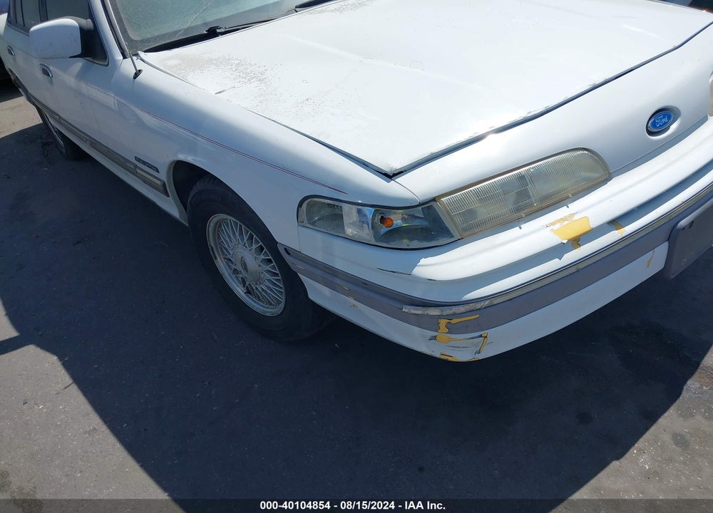 1992 FORD CROWN VICTORIA LX VIN: 2FACP74W3NX138064