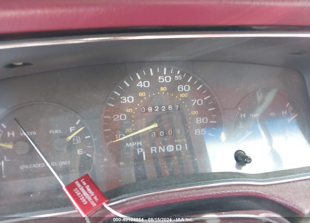 1992 FORD CROWN VICTORIA LX VIN: 2FACP74W3NX138064