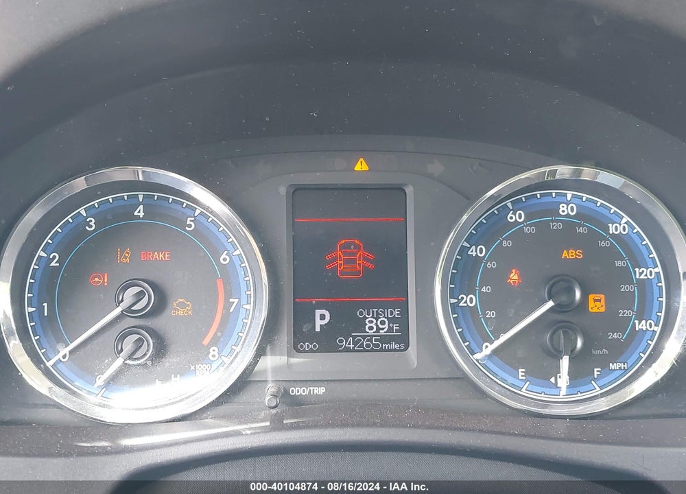 2017 TOYOTA COROLLA LE VIN: 5YFBURHE0HP591692